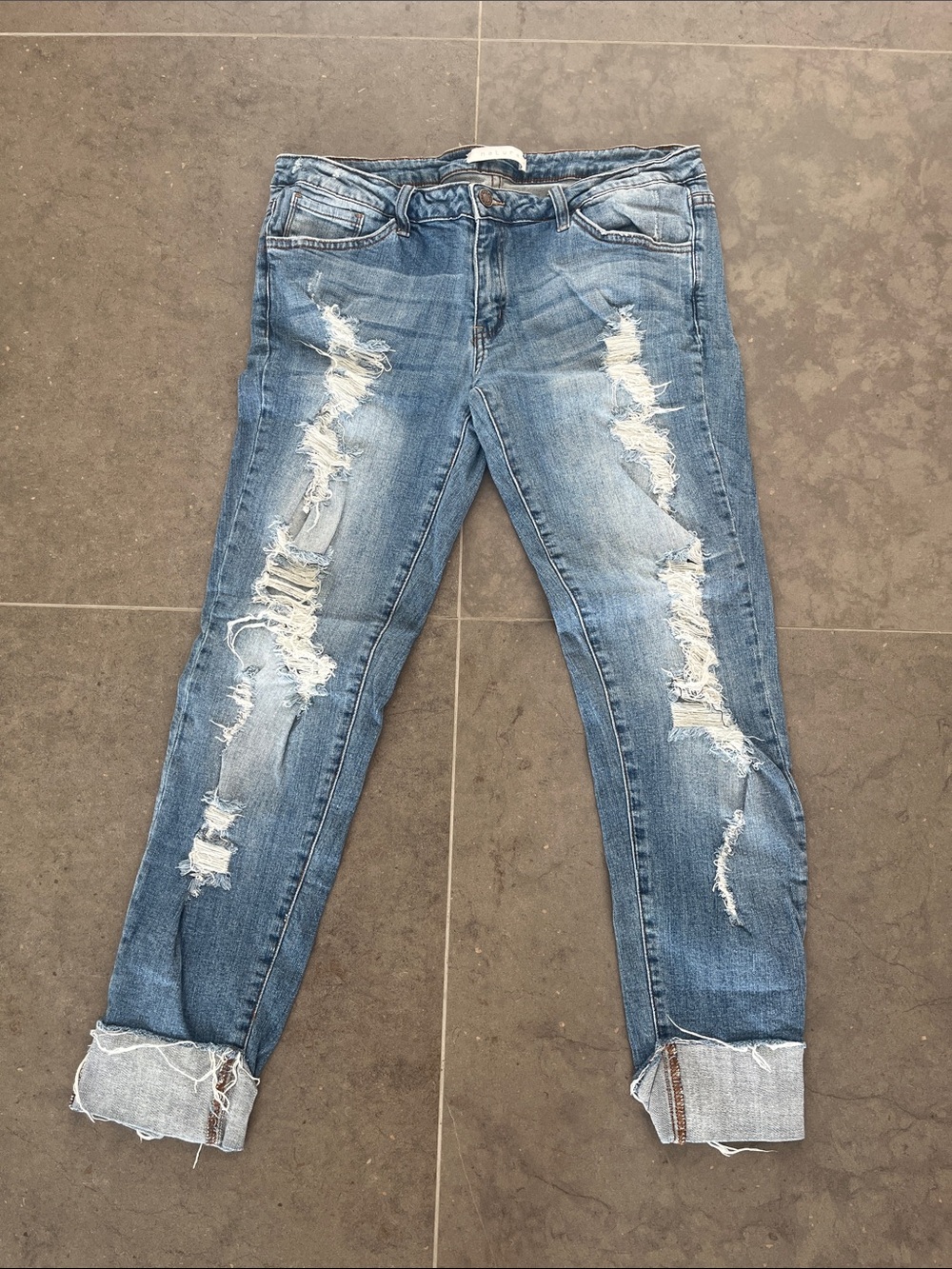 Distressed Blue Boyfriend Jeans - Classic Casual Fit